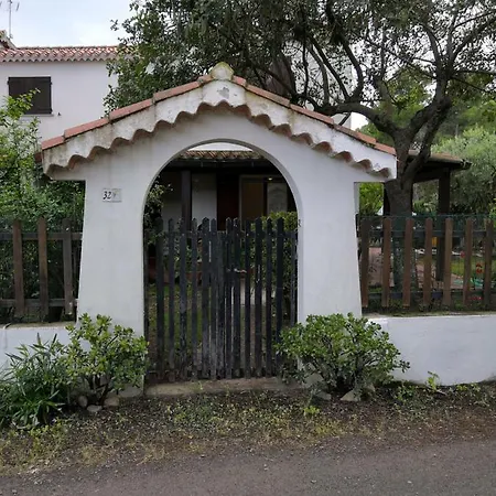 Casa Zedda * بولا